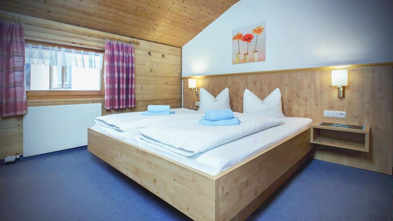 FW 4-6/2 I Schlafzimmer FW 4-6/2 I Schlafzimmer